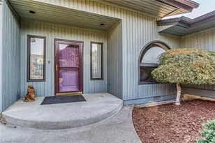 401 Castleview Pl, Wenatchee, WA 98801 - Photo 1