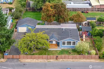 1105 17th Street SE, Puyallup, WA 98372 - Photo 1