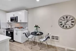 6581 137th Pl NE, Redmond, WA 98052 - Photo 1