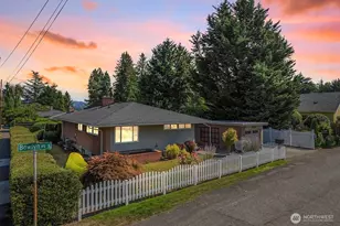 7302 Bowlyn Pl S, Seattle, WA 98118 - Photo 1