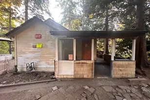 2117 E Phinney Bay Dr, Bremerton, WA 98312 - Photo 1