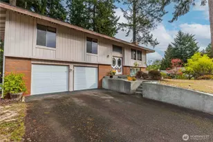 2348 NE Windsor Ct, Bremerton, WA 98311 - Photo 1