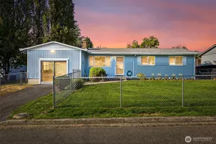 2104 S 253rd St, Des Moines, WA 98198 - Photo 1