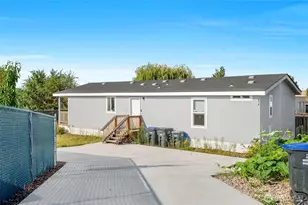 900 N Grape Dr, Moses Lake, WA 98837 - Photo 1