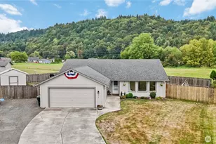 142 Charles St, Longview, WA 98632 - Photo 1