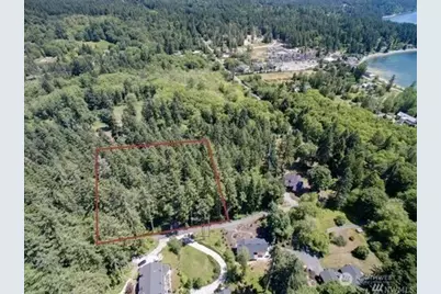 5060 Listening Avenue NE, Bainbridge Island, WA 98110 - Photo 1