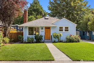 7054 38th Ave NE, Seattle, WA 98115 - Photo 1