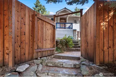 10728 Stone Avenue N, Seattle, WA 98133 - Photo 1