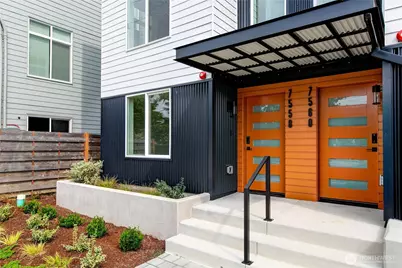 7558 43rd Avenue S, Seattle, WA 98118 - Photo 1