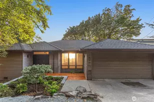 5225 SW Jacobsen Rd, Seattle, WA 98116 - Photo 1
