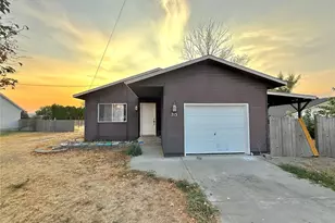 713 Locust St, Omak, WA 98841 - Photo 1