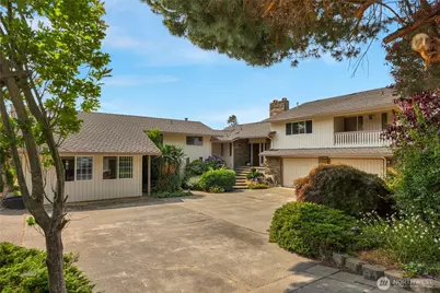 1111 S 274th Place, Des Moines, WA 98198 - Photo 1