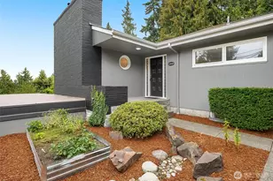 1537 NE 96th St, Seattle, WA 98115 - Photo 1