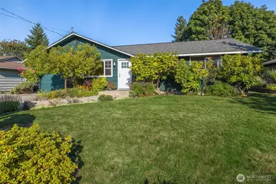 1300 Queen Avenue NE, Renton, WA 98056 - Photo 1