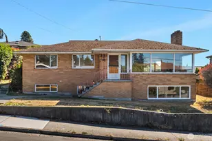 812 Main St, Edmonds, WA 98020 - Photo 1