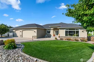 42 S Mandolin Ave, East Wenatchee, WA 98802 - Photo 1