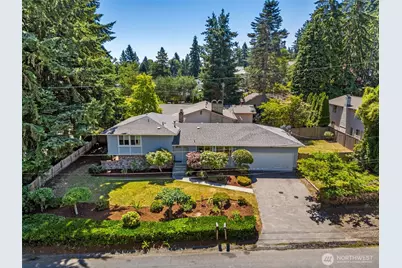 12055 25th Avenue NE, Seattle, WA 98125 - Photo 1