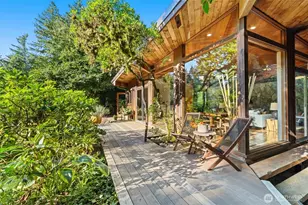 9506 240th Ave SE, Issaquah, WA 98027 - Photo 1