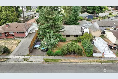 20616 54th Avenue W, Lynnwood, WA 98036 - Photo 1