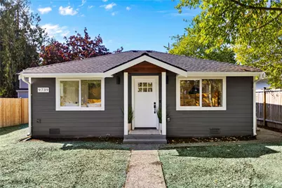 9739 Evanston Avenue N, Seattle, WA 98103 - Photo 1