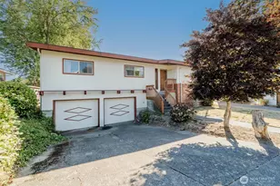 3609 SW Holden St, Seattle, WA 98126 - Photo 1