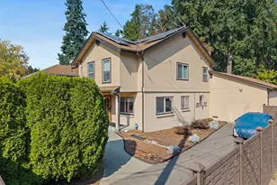 128 NE 125th St, Seattle, WA 98125 - Photo 1