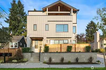 3010 32nd Avenue W, Seattle, WA 98199 - Photo 1