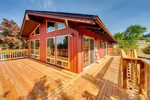 1415 Cloverdale Rd, Kalama, WA 98625 - Photo 1