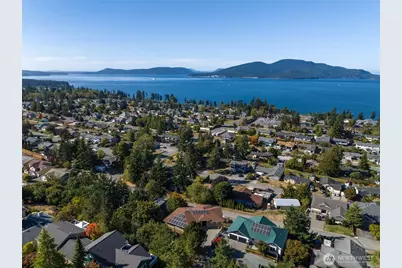 3420 W 8th Place, Anacortes, WA 98221 - Photo 1