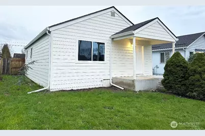 220 20th Avenue, Longview, WA 98632 - Photo 1