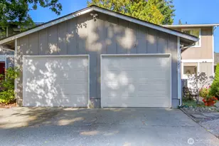 10127 5th Pl SE, Lake Stevens, WA 98258 - Photo 1