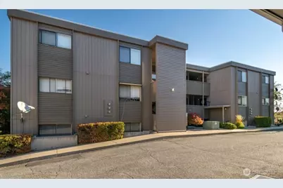 429 King Street #323, Wenatchee, WA 98801 - Photo 1