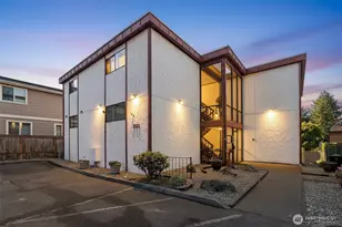 221 SW 154th St, Burien, WA 98166 - Photo 1