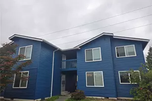 1413 E Marine View Dr, Everett, WA 98201 - Photo 1