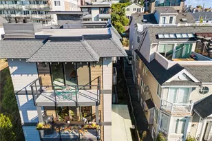 510 Ward St, Seattle, WA 98109 - Photo 1