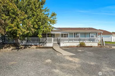 5426 Crystal Springs Place NE, Moses Lake, WA 98837 - Photo 1