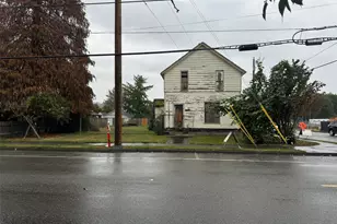 401 Pine Ave, Snohomish, WA 98290 - Photo 1