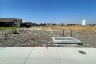 21 Parkside, Ephrata, WA 98823 - Photo 1