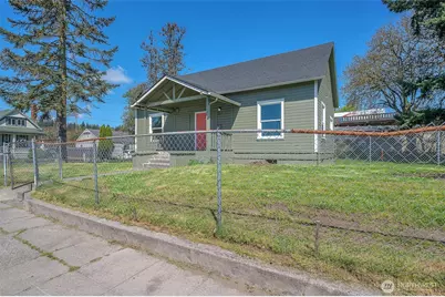 205 Grant Street, Kelso, WA 98626 - Photo 1