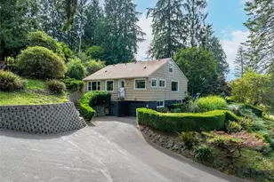 456 Upper Grand Ave, Hoquiam, WA 98550 - Photo 1