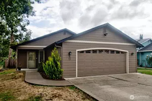 2221 Salsbury Ave, Chehalis, WA 98532 - Photo 1