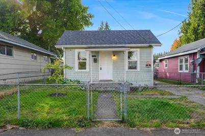 321 2nd Avenue NW, Kelso, WA 98626 - Photo 1