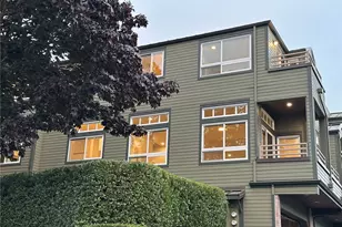 327 2nd Ave S, Kirkland, WA 98033 - Photo 1