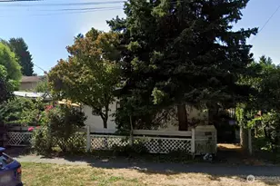 9537 Ashworth Ave N, Seattle, WA 98103 - Photo 1