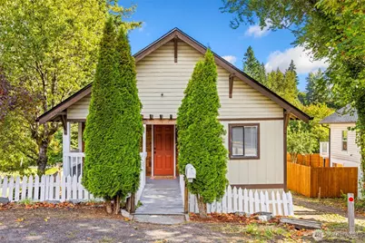 316 Charlotte Avenue W, Bremerton, WA 98312 - Photo 1