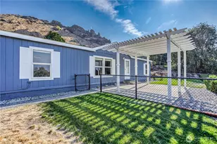 4044 40th Circle, East Wenatchee, WA 98802 - Photo 1