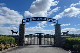 20102 33rd Ave NE, Arlington, WA 98223 - Photo 1