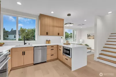 6402 Fauntleroy Way SW, Seattle, WA 98136 - Photo 1