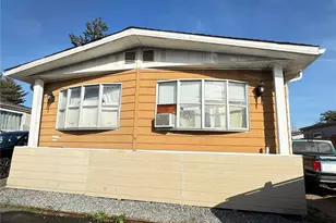 6607 52nd Ave Ct W, University Place, WA 98467 - Photo 1