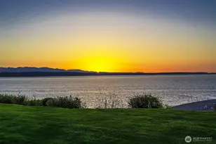 31 Pine St, Edmonds, WA 98020 - Photo 1